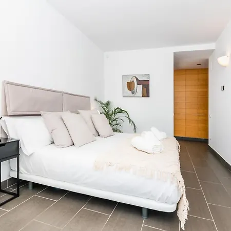 Miramar By Glasir 빌라