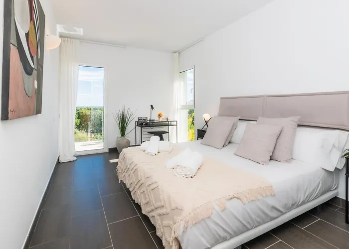 Villa Miramar By Glasir