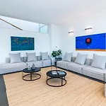 Villa Miramar By Glasir *