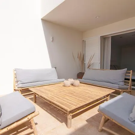 Miramar By Glasir Villa