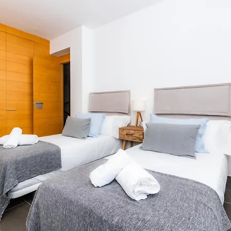 Miramar By Glasir Villa