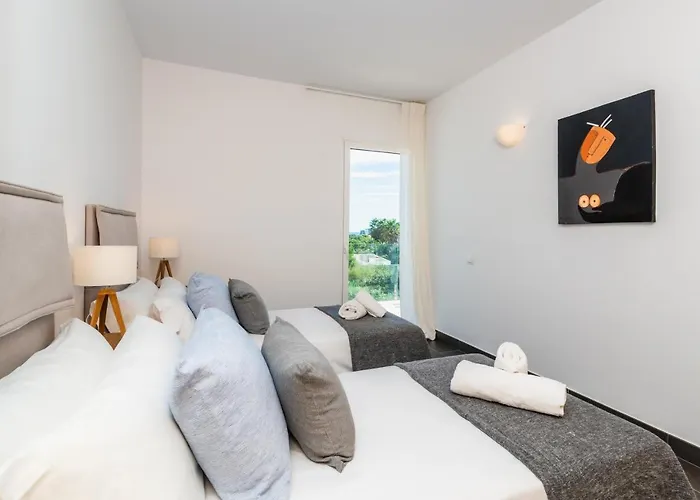 Miramar By Glasir Сіджас