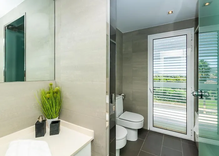 Miramar By Glasir Villa *