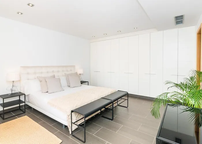 Miramar By Glasir فيلة